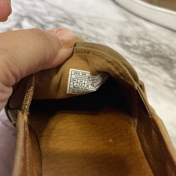 UGG Jass Slip On Suede Sneakers Shoes Gold Brown Chestnut Womens Sz 9 - Picture 11 of 14